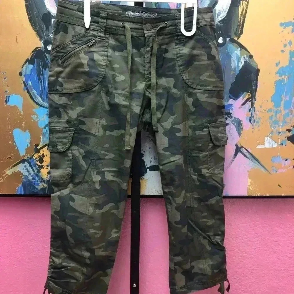 Faded Glory Cropped Camo Pant